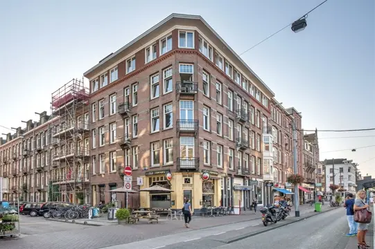 Woning aan de Eerste Constantijn Huygensstraat te Amsterdam