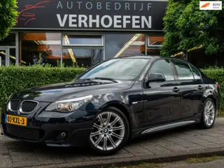 BMW 5-serie 520i SPORT - M-PAKKET - AUTOMAAT - STOEL VERW - LEDER - PARK SENS - ORG NL - NAP !!