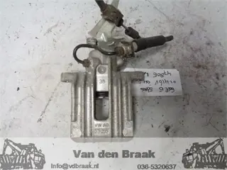 Volkswagen Golf 2003-2008 Remklauw links achter