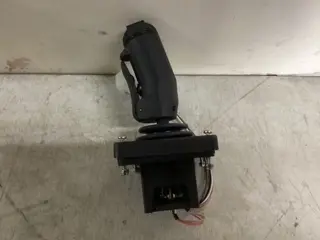 Nieuwe joystick JLG ES series