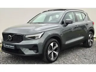 Volvo XC40 2.0 B3 Ultra Dark 19” Wielen - Panoramadak - Harman Kardon Audio - 360 Camera - R980 Inte