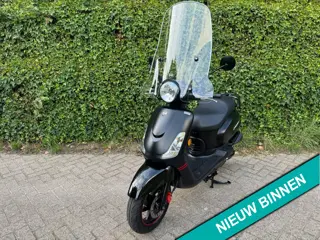 Sym Fiddle 2 Sport 45 km E4 Windscherm BETAAL met in3