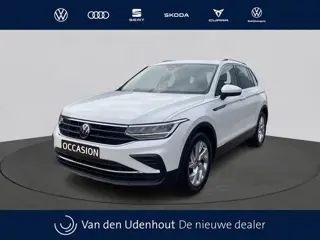 Volkswagen Tiguan 1.5 TSI 150pk DSG Life Business | Panoramadak | Wekl. trekhaak | Keyless | Stoelve