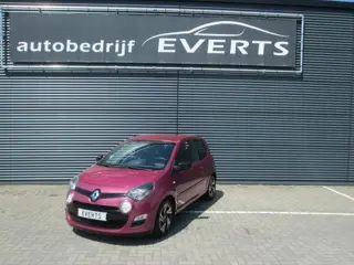 Renault Twingo 1.2 16V Dynamique nieuwe model Apk 17-05-2027 zeer goed onderhouden zeer complete aut