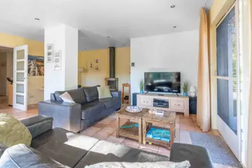 Foto 17 van Sfeervol rietgedekte villa aan de rand van bos en nabij De Koog