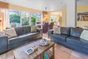 Foto 25 van Sfeervol rietgedekte villa aan de rand van bos en nabij De Koog