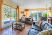 Foto 24 van Sfeervol rietgedekte villa aan de rand van bos en nabij De Koog