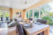 Foto 22 van Sfeervol rietgedekte villa aan de rand van bos en nabij De Koog
