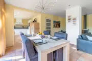 Foto 21 van Sfeervol rietgedekte villa aan de rand van bos en nabij De Koog