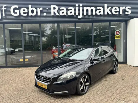 Volvo V40 2.0 D4 Summum*Leder*Navi* (bj 2014)