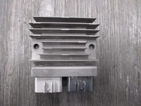 SPANNINGSREGELAAR Honda CB 1000 R 2018 - 2021