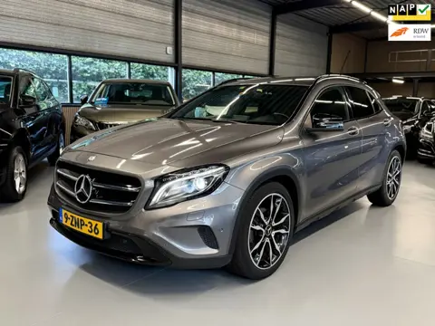 Mercedes-Benz GLA-klasse 200 Ambition Automaat l Led l Cruise