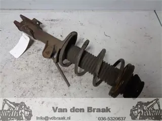 Suzuki Alto 1.0 12V 2009-2015 Veerpoot links voor