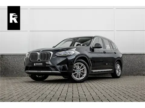 BMW X3 xDrive30e SOH 99% / LED / Camera / All-Season / Carplay /