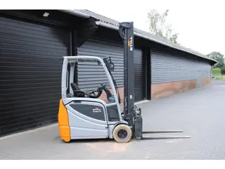 Still RX20 16 heftruck elektrische triplex lepelverstelling sideshift