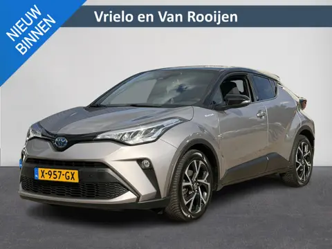 Toyota C-HR 2.0 Hybrid Dynamic | Winterpakket | Camera | PDC | Carplay | All-Season | LED ( Vestigin