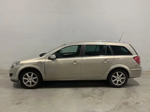 Opel Astra Wagon 1.6 Cosmo Navi Clima Cruise Trekhaak Airco