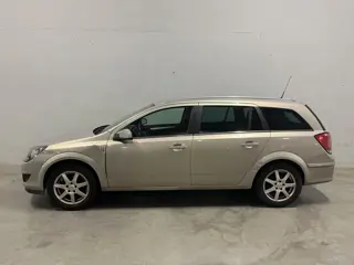 Opel Astra Wagon 1.6 Cosmo Navi Clima Cruise Trekhaak Airco
