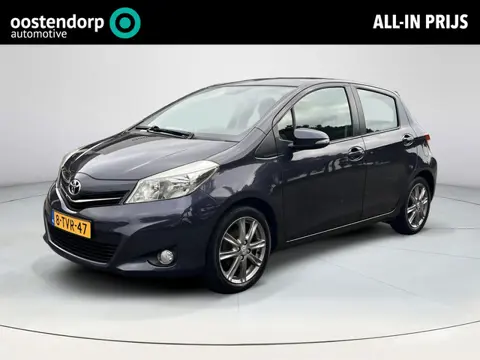 Toyota Yaris 1.3 VVT-i Dynamic | Navigatie | Climate control | Licht metalen velgen | Parkeercamera 