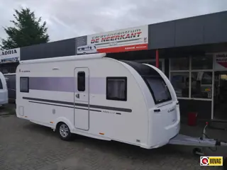 Adria Adora 512 UP zeer compleet