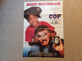 COP AND 1/2 filmposter.