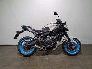Yamaha MT-07 (bj 2025)