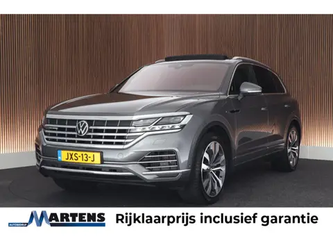 Volkswagen Touareg 3.0 TSi eHybrid 380pk 4MOTION Elegance Stoelventilatie 360Camera Trekhaak Keyless