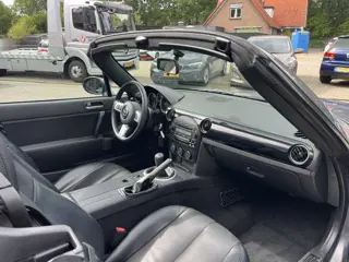 Foto 18 van Mazda MX-5 1.8 Touring Orig. Nederlands / Dealer Onderhouden