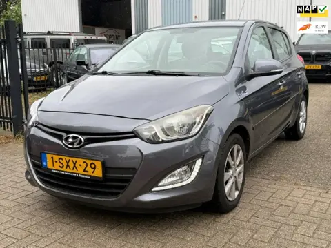 Hyundai I20 1.2i i-Deal 5Dr Airco Elek.Ramen Keurige auto!
