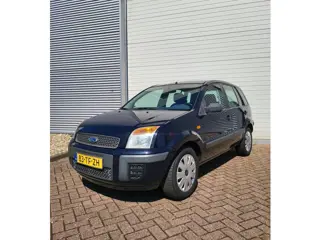 Ford Fusion 1.4-16V Champion