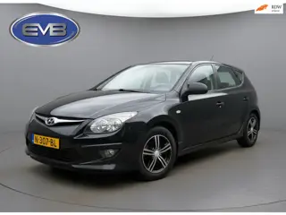 Hyundai I30 1.4i i-Drive Sport, airco, lichtmetalen velgen, keurig nette staat