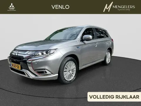 Mitsubishi Outlander 2.4 PHEV S-Edition RIJKLAAR | Navigatie | 360 Camera | Elektr. Kofferklep | Tre