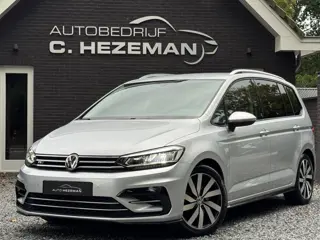 Volkswagen Touran 1.2 TSI Highline R-Line 7 Persoons 1e eigenaar DealerOH Nieuwstaat FULL LED