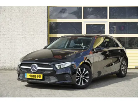 Mercedes-Benz A-Klasse 160 5drs Business Solution BJ2021 Lmv 16" | Led V+A | Pdc | Achteruitrijcamer
