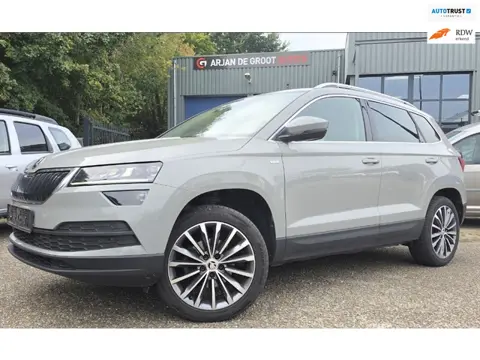 Skoda Karoq 1.0 TSI Navi Camera Cruise Keyless Carplay® Elec achterkep