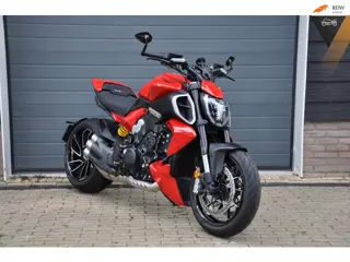 Ducati Diavel V4 Zeer nette motor