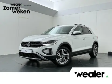 Volkswagen T-Roc 1.0 TSI Life | 110 PK | Adaptive Cruise Control | Achteruitrijcamera | LED verlicht