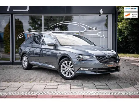 Skoda Superb Combi 1.5 TSI ACT Ambition Business|Trekh|Pano|Memory|CarPlay|DAB|