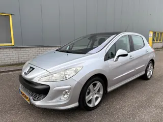 Peugeot 308 1.6 VTi Signature