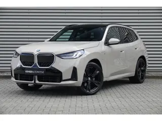 BMW X3 30e xDrive M Sport | Panodak | Trekhaak | Memory | Driving Assistant | 21 Inch | Iconic Glow 