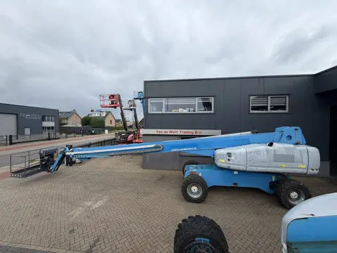 GENIE S-105 Telescoop hoogwerker / boomlift 4x4x4 DEUTZ DIESEL 3800uur 34M Werkhoogte 2007