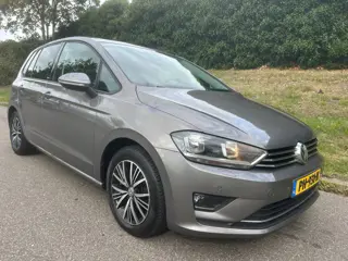 Volkswagen Golf Sportsvan 1.4 TSI Highline - Automaat - Pano - Navi - Trekhaak