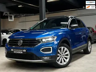 Volkswagen T-Roc 1.5 TSI Sport *Pano/Carplay/Stoelverwarming/Automaat