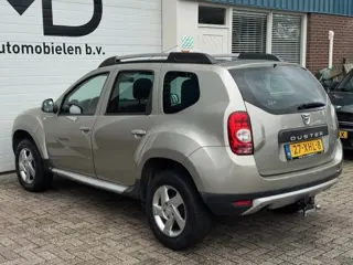 Foto 19 van Dacia Duster 1.6 Aniversare 2wd -Cruise-Trekhaak-Leder-Navi