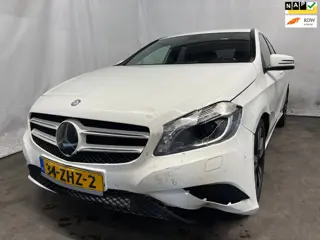 Mercedes-Benz A-klasse 180 Ambition SCHADEAUTO!!!