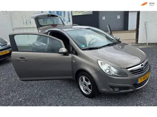 Opel Corsa 1.4-16V '111' Edition AIRCO