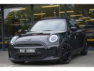 MINI 5-deurs 1.5 Cooper Aut. Led Leder Panorama Camera CarPlay Pdc