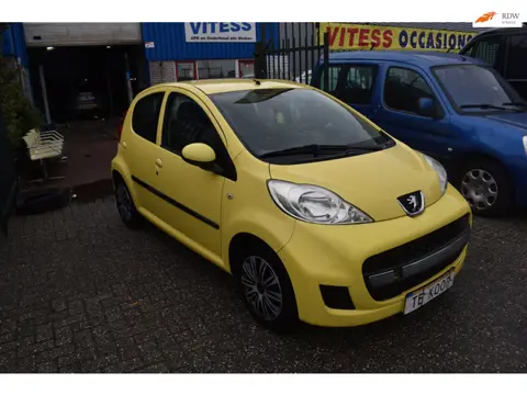 Peugeot 107 1.0-12V XR NIEUWE APK
