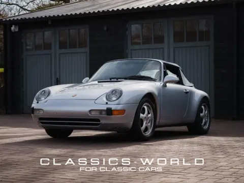 PORSCHE 993 Carrera 4 - 3.6 Cabrio - Polar Silver Metallic - Tiptronic 