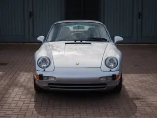 Foto 14 van PORSCHE 993 Carrera 4 - 3.6 Cabrio - Polar Silver Metallic - Tiptronic